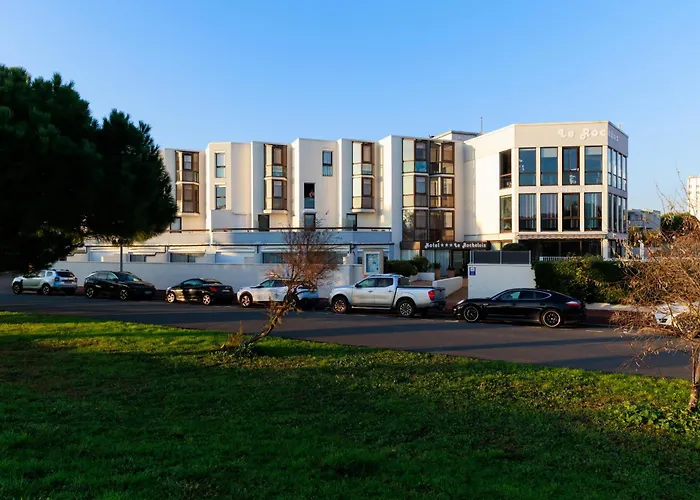Logis Hotel Le Rochelois